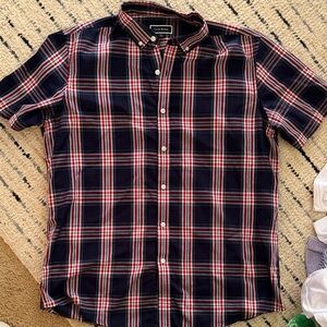 Club Room Men's Navy and Red Plaid Shirt